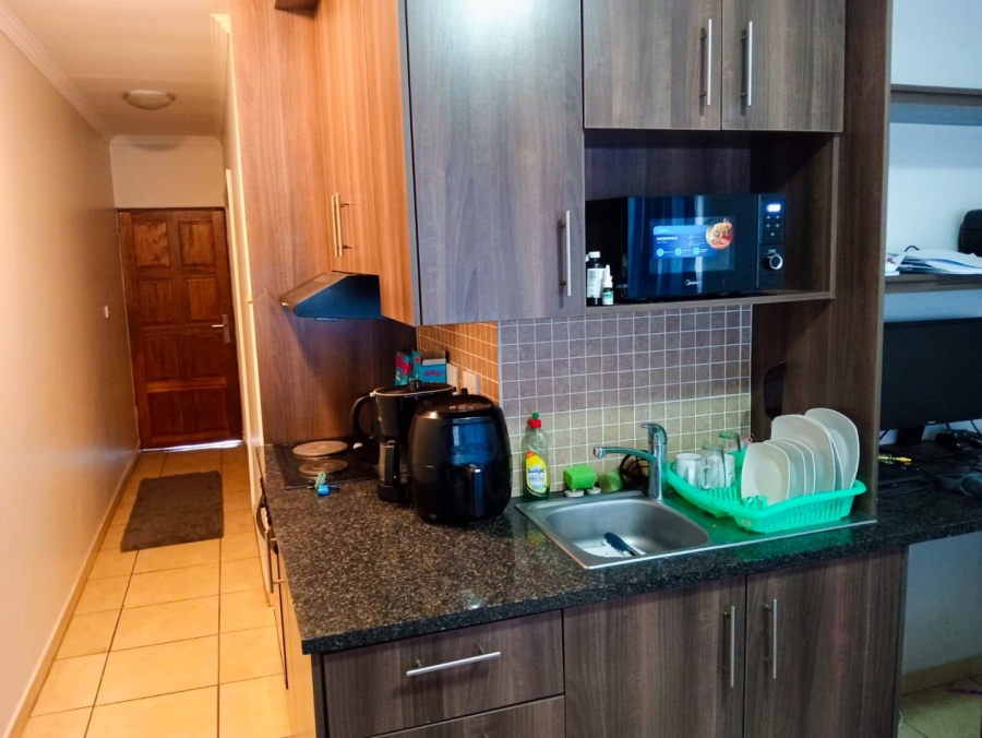 1 Bedroom Property for Sale in Bult South North West